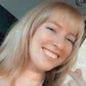 Meet your Posher, Carolyn